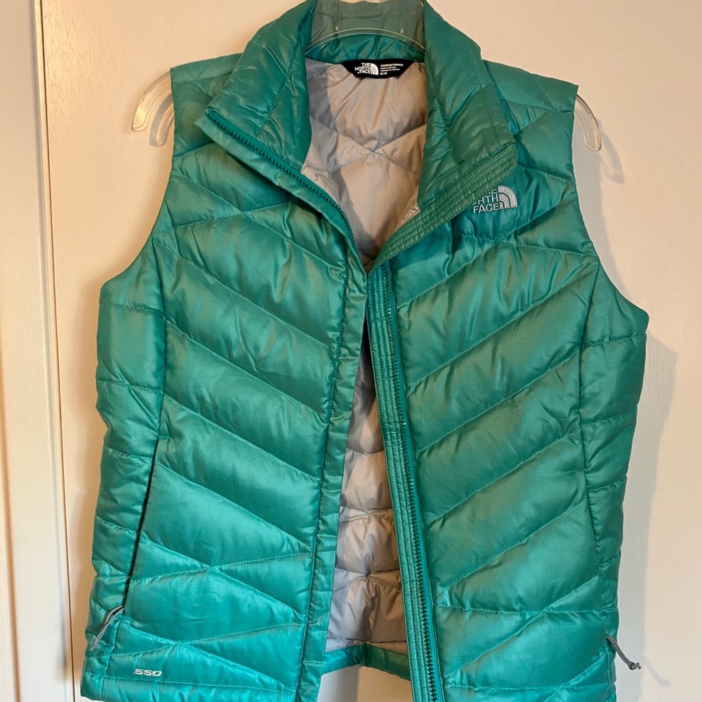 The North Face women's medium teal aqua blue vest